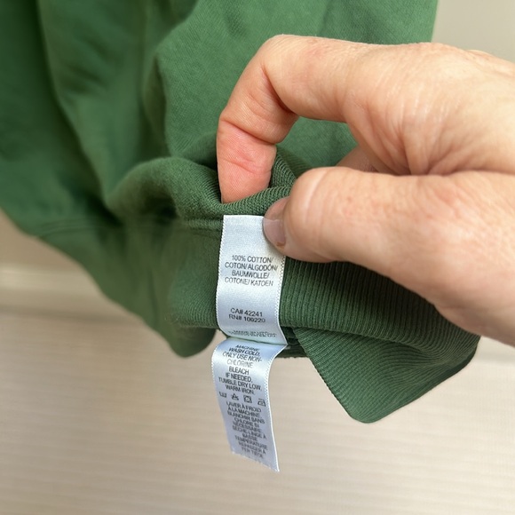 Velvet Ynez sweatshirt, size medium - Picture 4 of 5